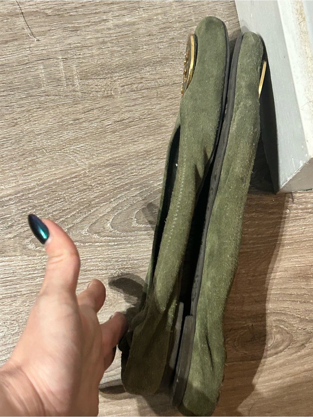 Tory Burch Reva Olive Suede Logo Ballet Flats - Picture 5 of 8